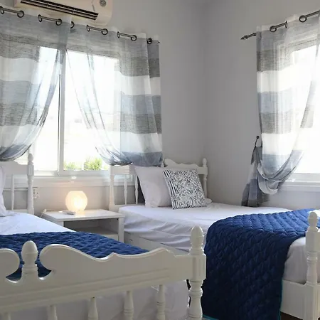 Bobby's Beach House Semesterbostad *